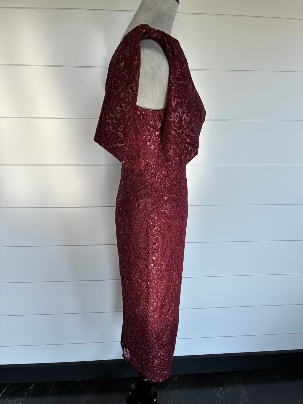 DRESS THE POPULATION LACE
Tiffany ONE SHOULDER BOW
Sheath MIDI DRESS S NWT - Picture 6 of 12